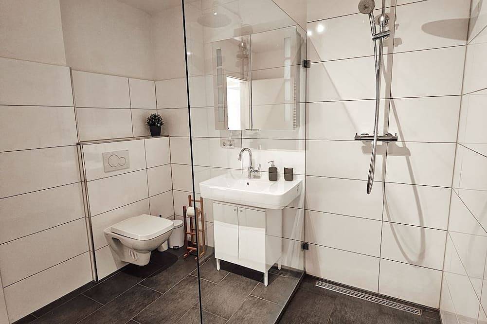 Ganze Wohnung, Moderne 50m² Wohnung mit Terrasse & Parkplatz in Witten, Ennepe-Ruhr-Kreis