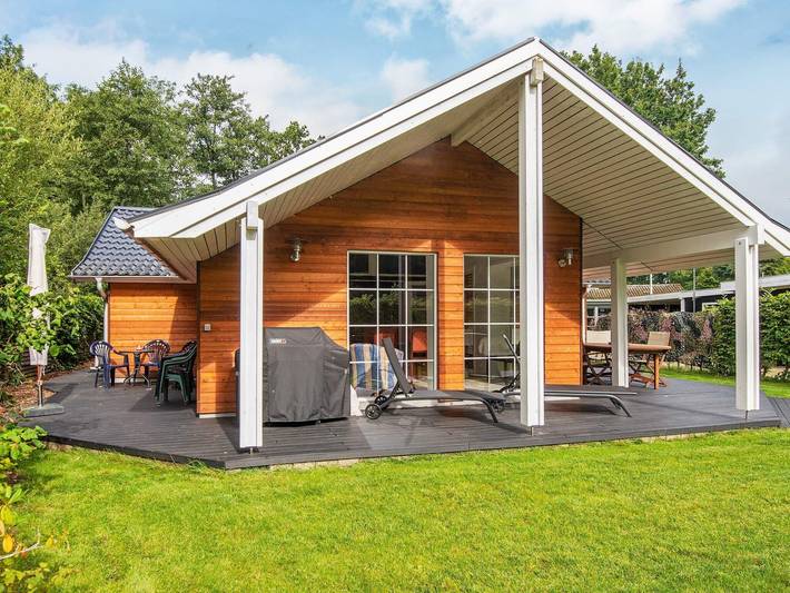 Holiday home for 8 people, with terrace and garden - 1