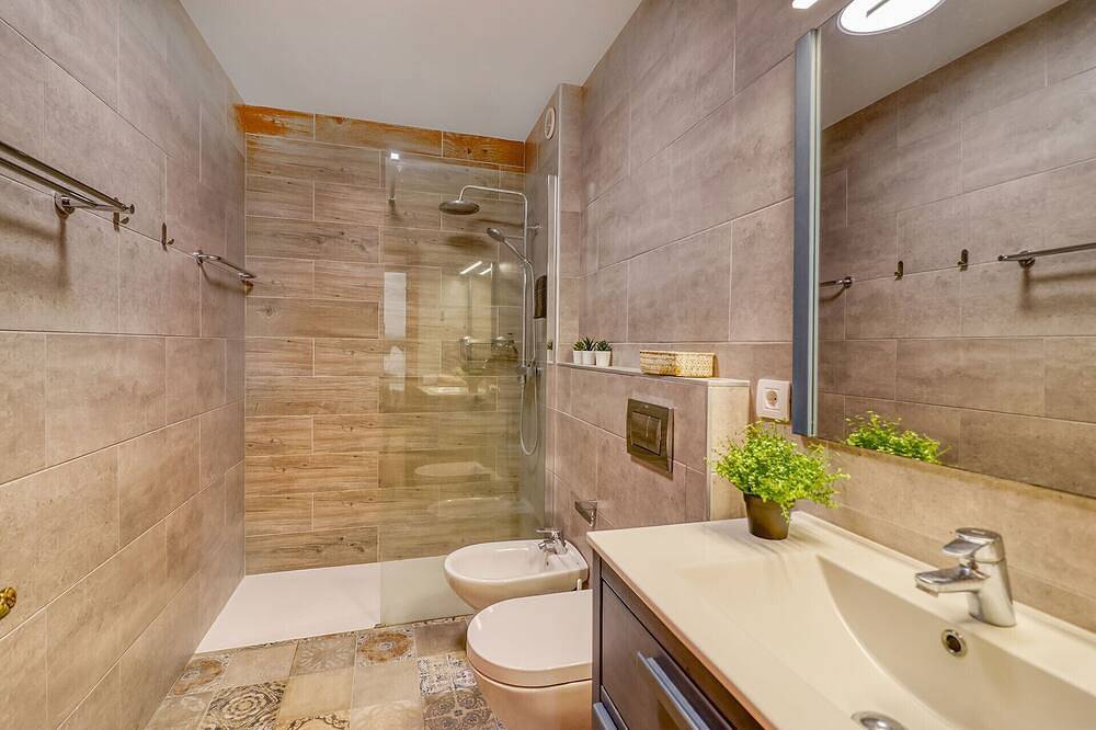 Entire apartment, Oceanview Retreat / 50m to Beach + Sunset Terrace + Ensuite in San Marcos, North Tenerife