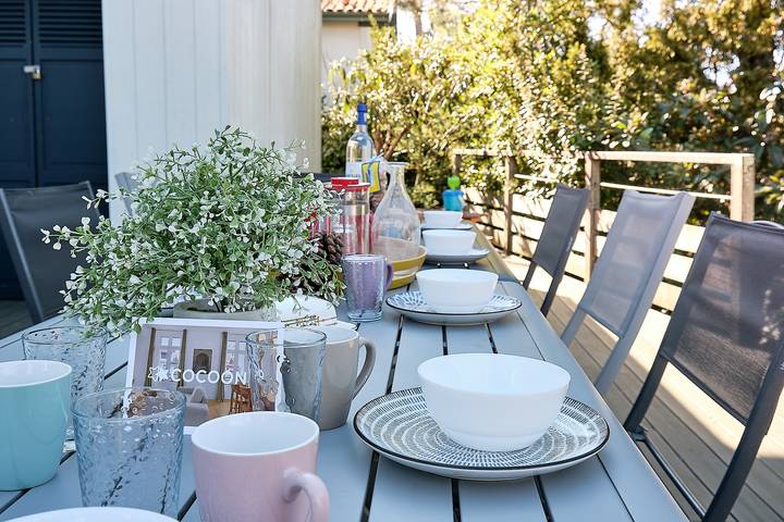 Location de vacances pour 12 personnes, avec Terrasse et Jardin dans Pereire