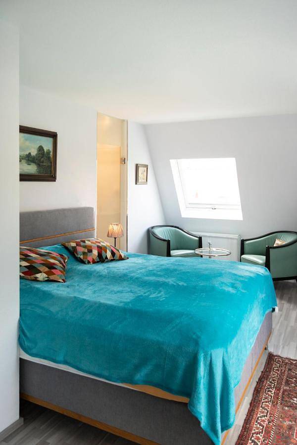 Ganze Wohnung, Two-Bedroom Apartment in Stadtbezirk 09 Neuhausen-Nymphenburg, München