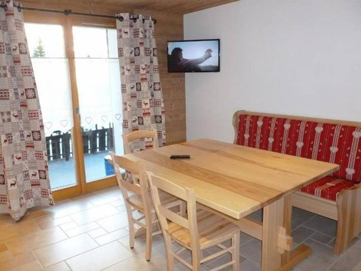 Gîte pour 6 personnes, avec terrasse dans Office de Tourisme du Grand Bornand - 2