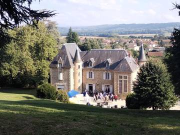 Cottage pour 15 personnes, avec vue ainsi que terrasse et jardin dans Marcilloles