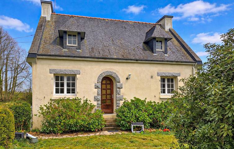 Maison de vacances pour 5 personnes, avec jardin à Melgven