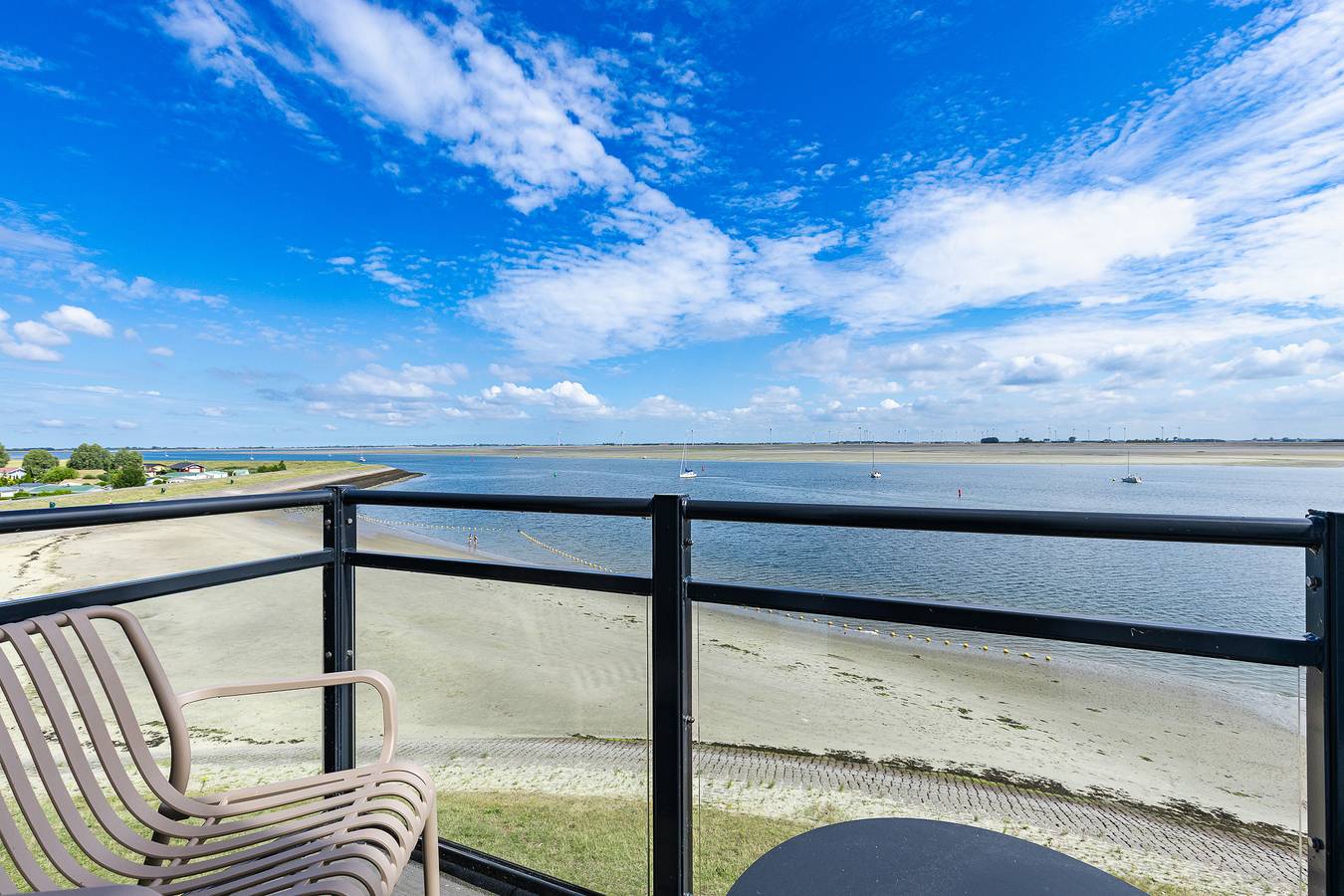 Ferienwohnung am Wasser - mit 4 Balkonen | Nr. 30 - 8 Pers. | Vista Maris in Sint-Annaland, Niederländische Nordsee