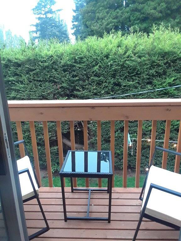 Superb Studio Location, Ballard Locks, Seattle, Wa. in Seattle, King County