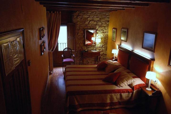 Casa rural para 11 personas, con Balcón y Terraza en Miravete de la Sierra - 2