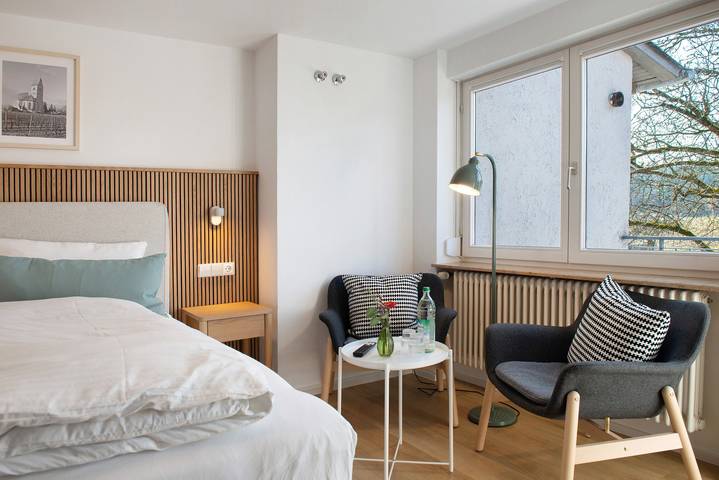 Zimmer 'Bodman' mit privaten Balkon, gemeinsamer Terrasse und Wi-Fi in Salem, Region Bodensee-Oberschwaben