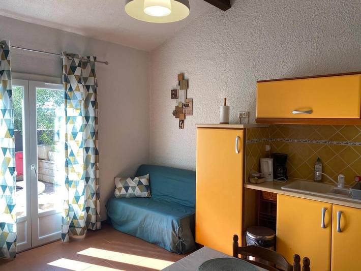 Location de vacances pour 2 personnes, avec jardin ainsi que vue et piscine à Cabrières (Gard) - 4