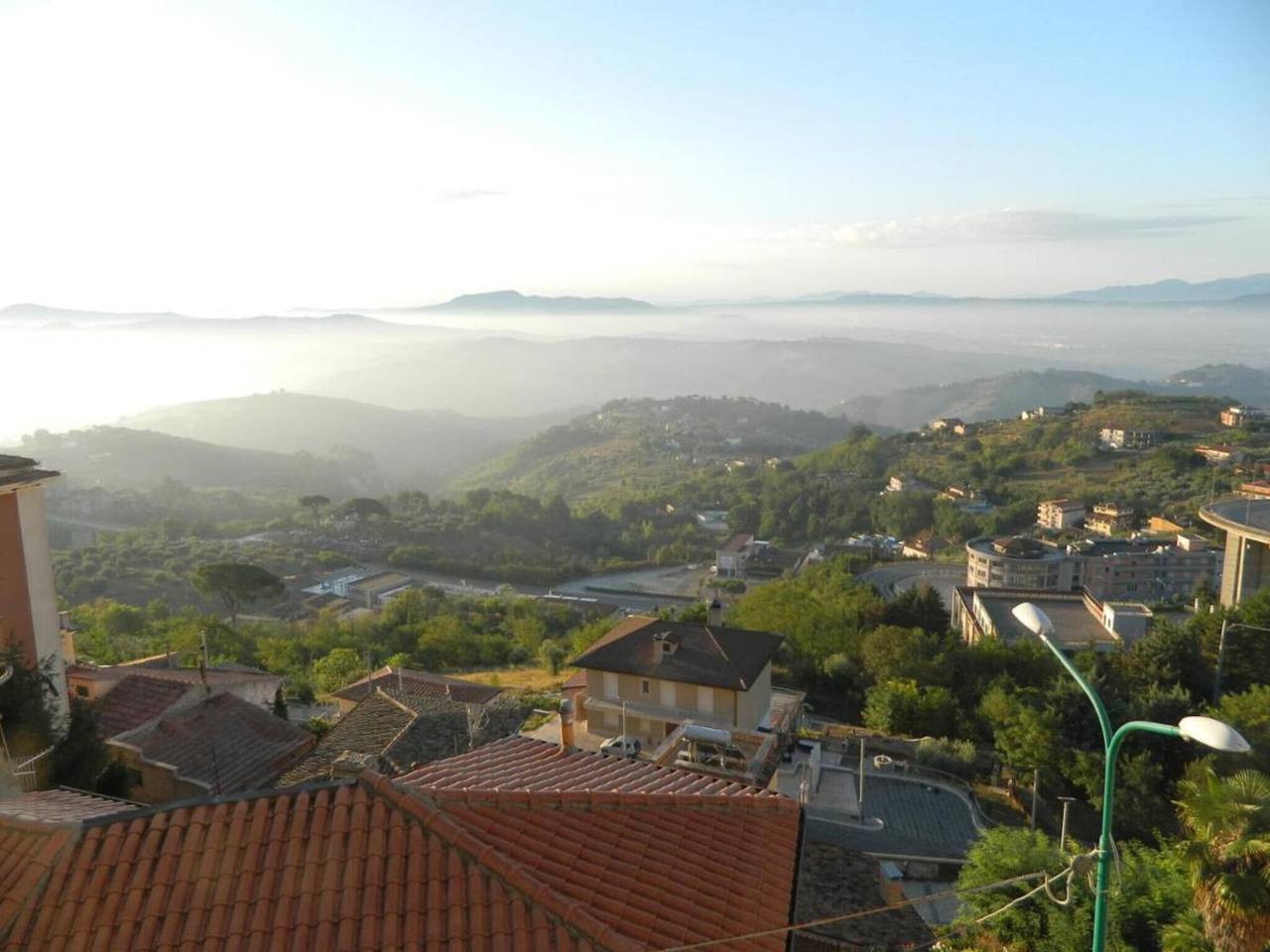 Apartamento entero, Apartamento vacacional "Casa Vela" con vistas a la montaña, terraza privada y Wi-Fi in Ariano Irpino, Provincia d'Avellino