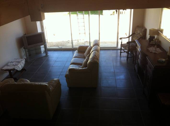 Location de vacances pour 8 personnes, avec terrasse et jardin à Dœuil-sur-le-Mignon - 4