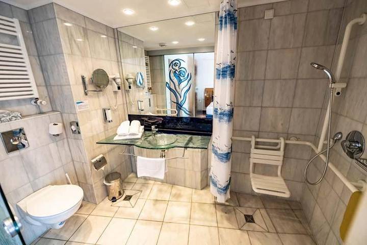 Hotel für 2 Personen, mit Terrasse und Whirlpool sowie Pool und Sauna in Haltern am See - 4