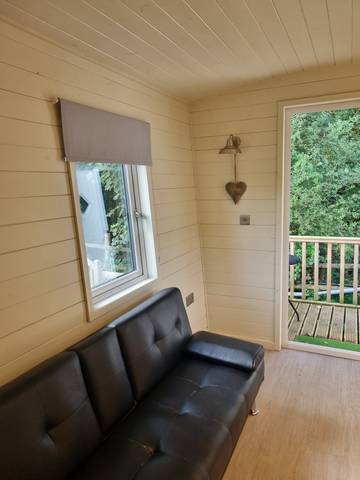 Chalet for 2 People in Powys, Wales, Photo 2