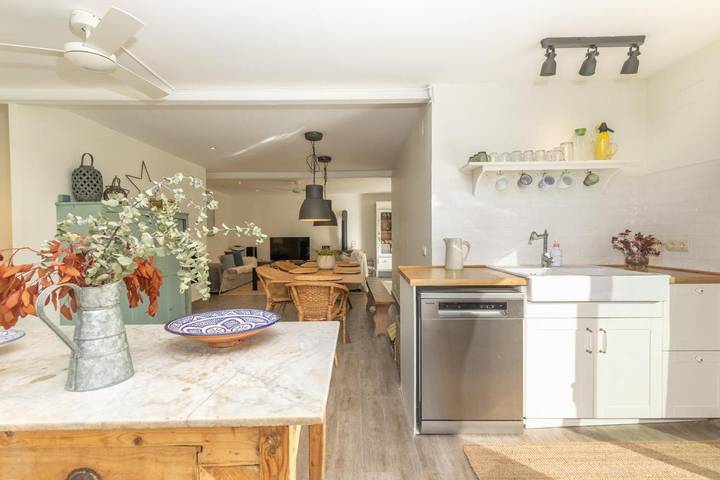 Location de vacances pour 6 personnes, avec piscine et jardin dans San Celoni - 4