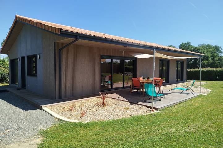Location de vacances pour 6 personnes, avec jardin et terrasse à Courlay
