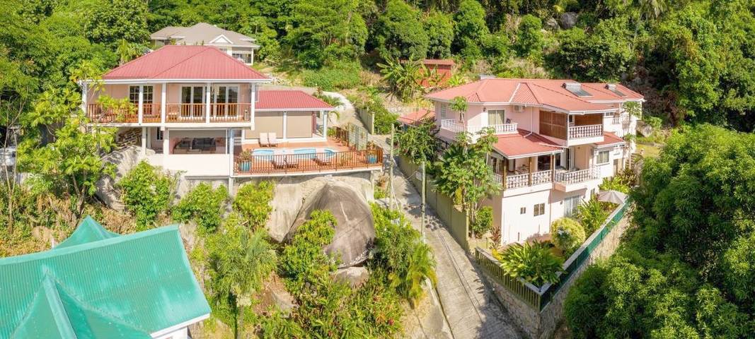 Chambre d’hôte pour 2 personnes, avec piscine ainsi que jardin et vue dans Mahé - 4