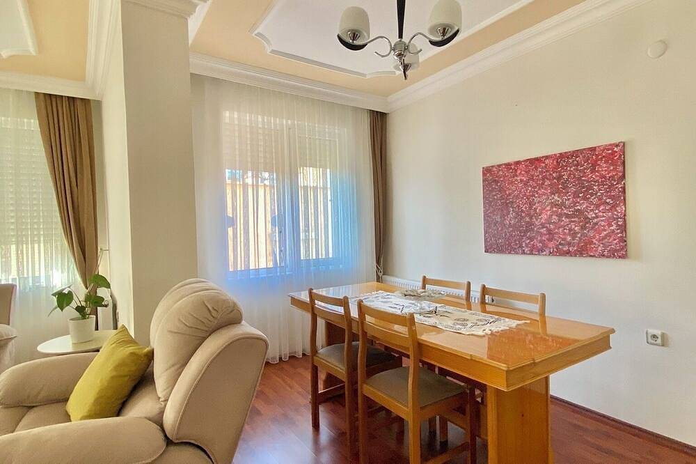 Ganze Wohnung, Classy, Comfy Pvt Room | Near Konyaaltı Beach in Antalya, Provinz Antalya