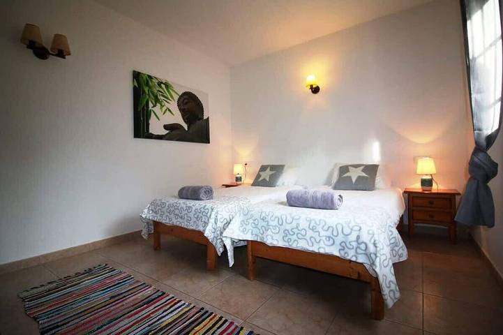 Villa Susan Ibiza - Drei Schlafzimmer Villa, Schläft 6 in Bella Vista (Ibiza), Sant Antoni de Portmany