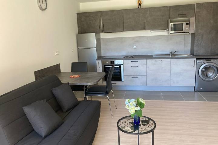 Apartamento entero, Apartamento de vacaciones para 2 personas con jardín in Cancale, Bahía del Monte Saint-Michel