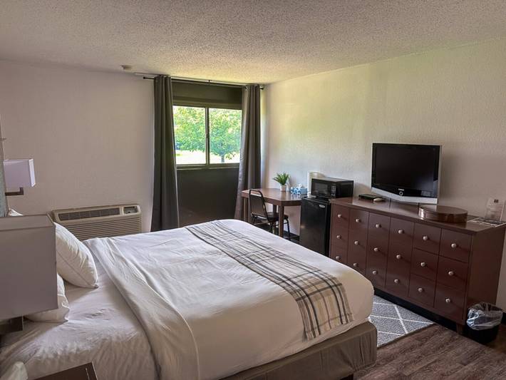 Apartamento entero, 1 cama king size | Bañera con acceso móvil Nsmk Micfridg in Lago Ontario