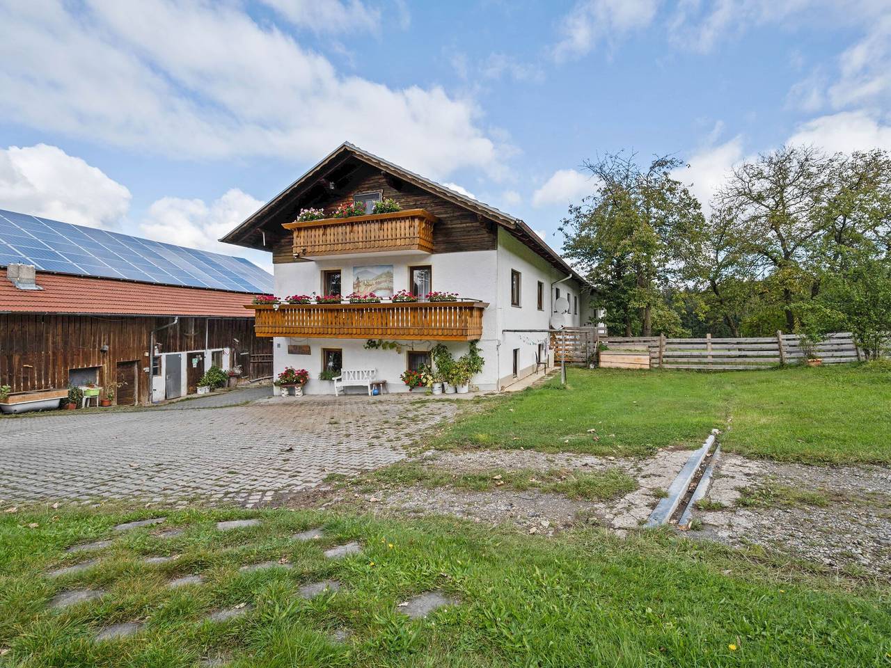 Wohnung in Neukirchen mit Skifahren & Pool in Neukirchen beim Heiligen Blut, Ostbayern