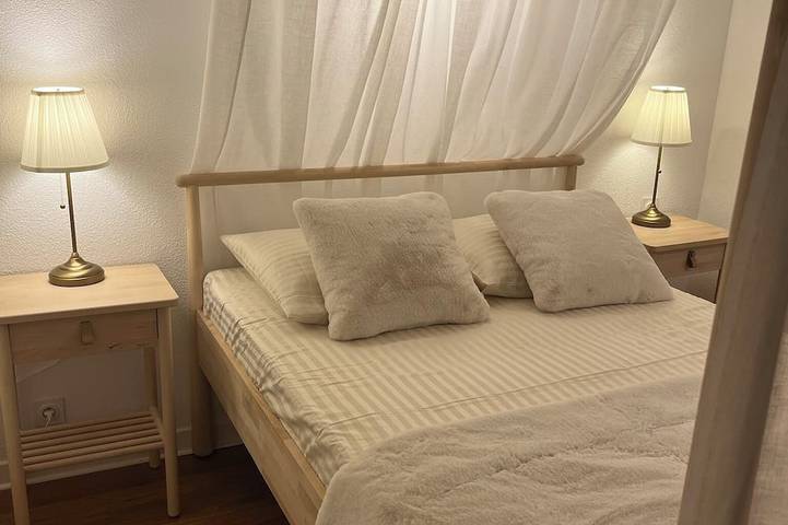 Location de vacances pour 6 personnes, avec jacuzzi et piscine à Saint-Symphorien-de-Lay - 2