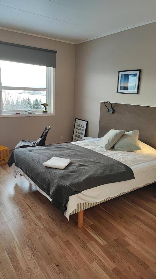 Ferienhaus für 3 Personen, mit Ausblick und Sauna sowie Terrasse in Lyngen - 2