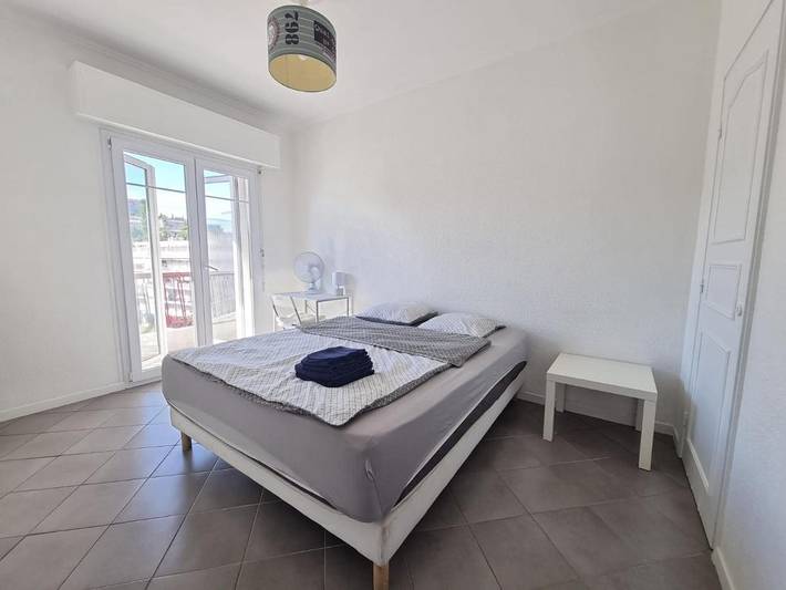 Gîte pour 6 personnes, avec vue et balcon dans Plage Carras Nice - 4