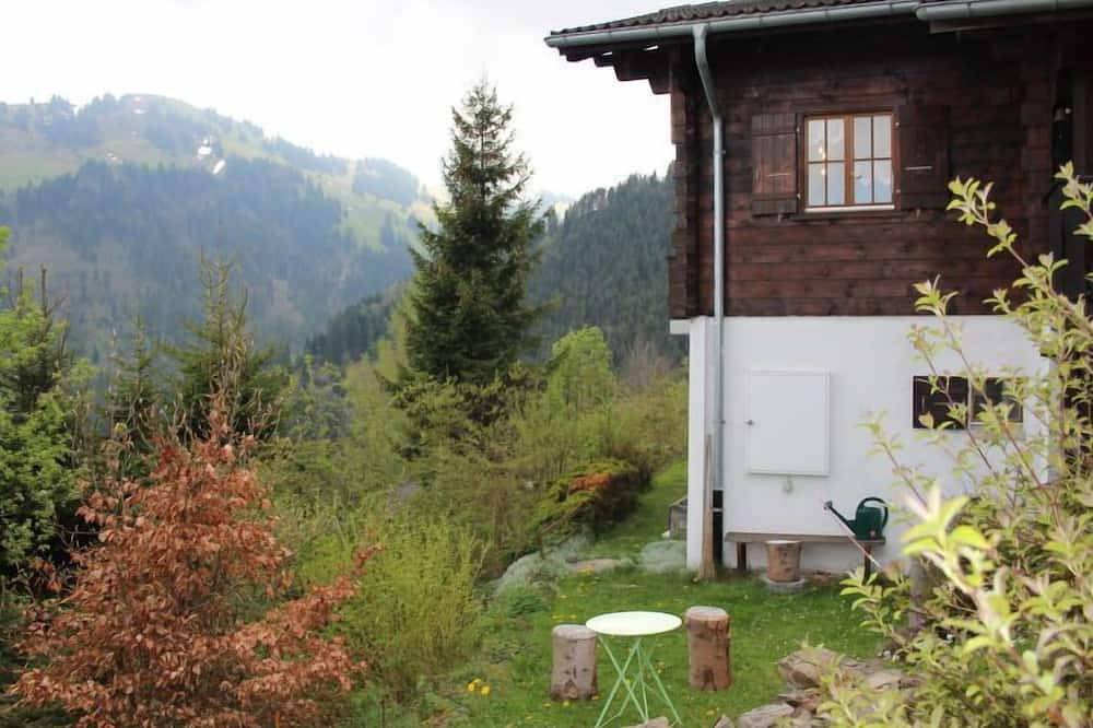 Chalet Les Pitchounes by Interhome in Gruyères, Kanton Freiburg