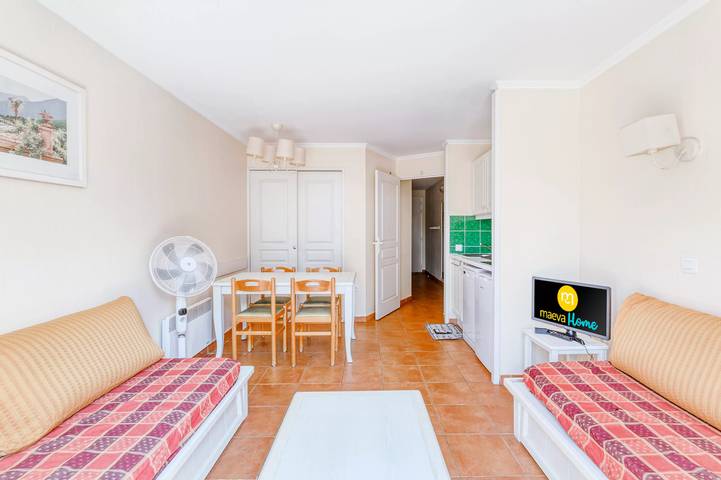 Gîte pour 4 personnes, avec piscine et vue, animaux acceptés dans Massif de l'Esterel - 2