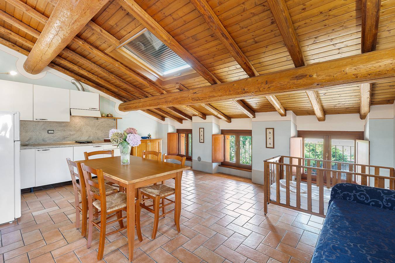 Ganzes Studio, Einzimmerapartment 'Fiordaliso' mit gemeinschaftlichem Garten, Wi-Fi und Klimaanlage in Monzambano, Mantua Provinz