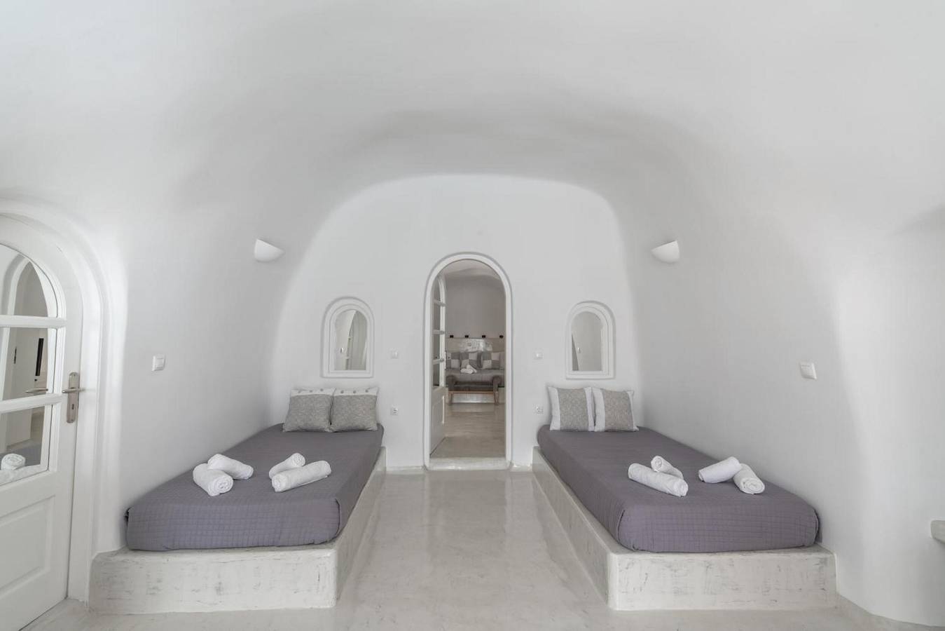 Apartamento entero, Apartamento 'Grand Suite Twin' con Wi-Fi y aire acondicionado in Santorini