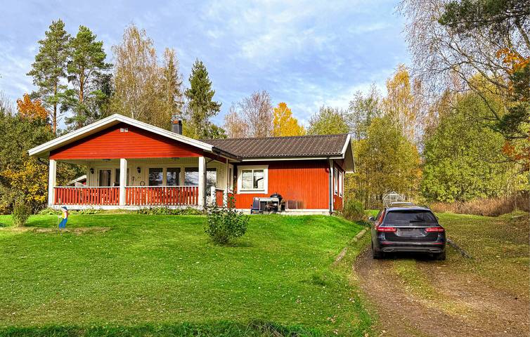 Ferienhaus für 8 Personen, mit Terrasse und Garten sowie Seeblick - 1