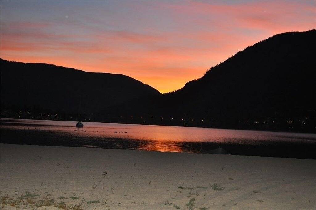 Großer Sandstrand Unser exquisites Boutique Inn mit 10 Schlafzimmern bietet Ihnen .. in Whitewater Ski Resort