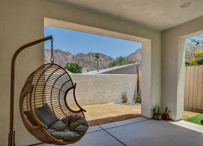 Vacation rental for 7 people, with terrace in La Quinta (CA)
