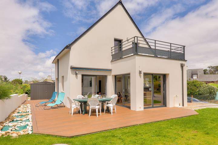Location de vacances pour 6 personnes, avec Terrasse et Jardin dans Plage des Govelins
