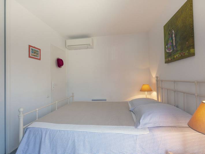 Gîte pour 5 personnes, avec terrasse et jardin dans Plage Du Grand Boucharel Saint Aygulf - 4