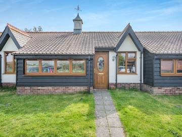Holiday Rental for 6 People in Point Clear, St Osyth, Photo 1