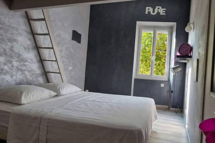 Grand logement spacieux en centre ville in Pierrelatte, Région de nyons