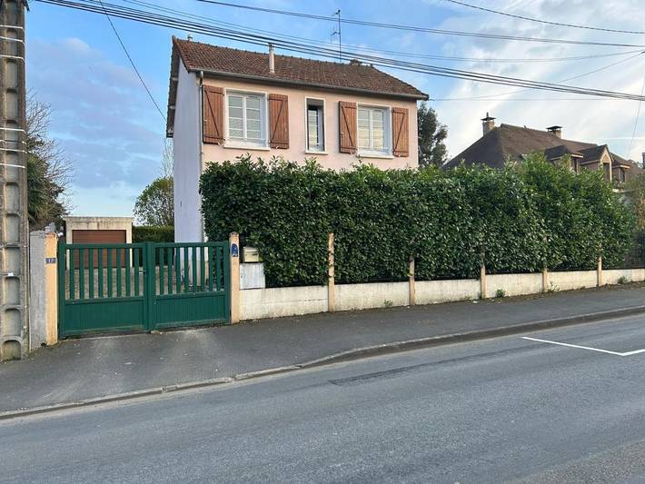Location de vacances pour 6 personnes, avec jardin à La Suze-sur-Sarthe - 2