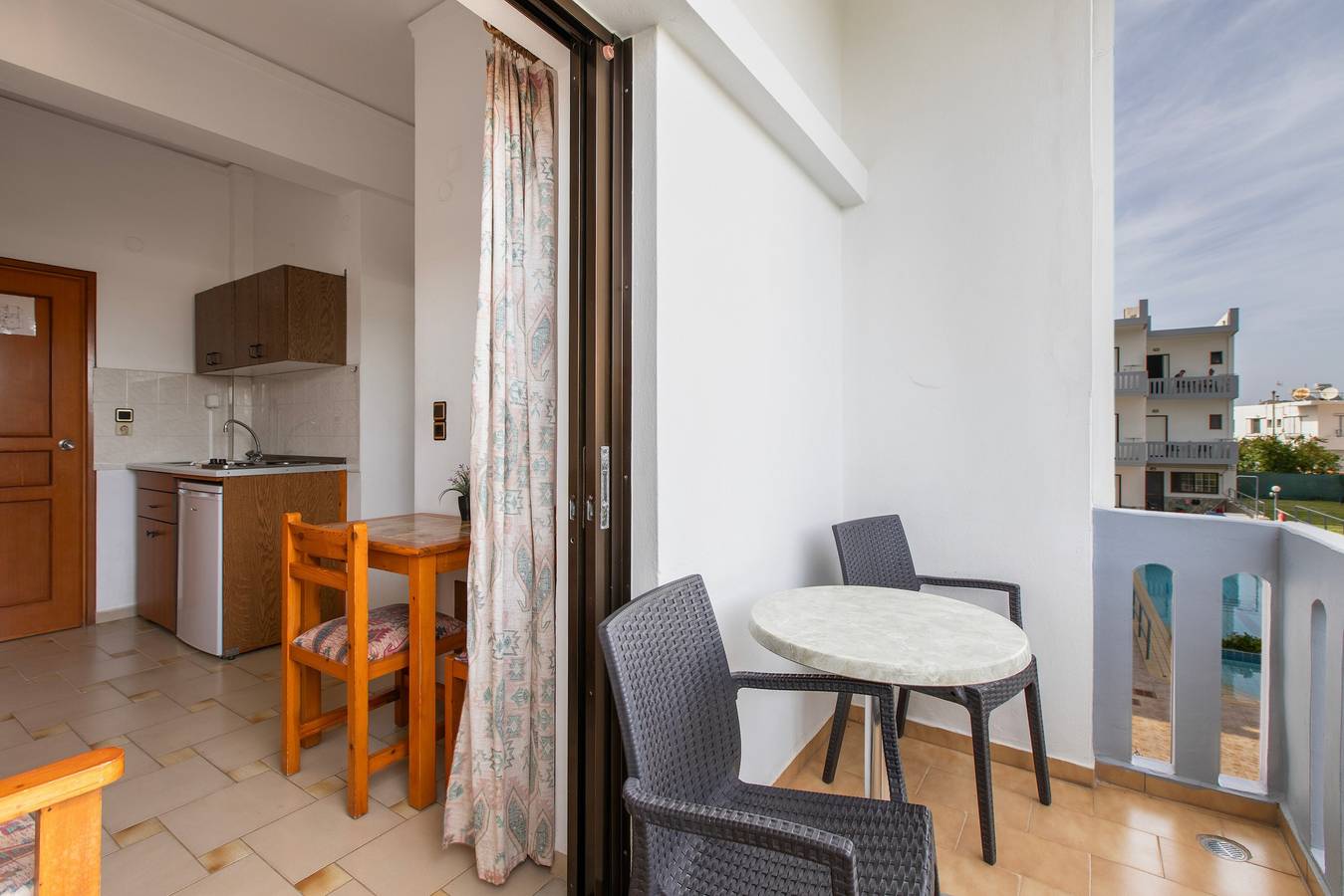 Apartamento entero, Apartamento 'Popi 3 Adultos' con vistas al mar, Wi-Fi y aire acondicionado in Agia Marina, Region de Chania