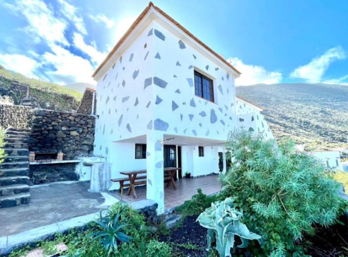 Villa for 9 people, with garden and balcony, child-friendly - 1
