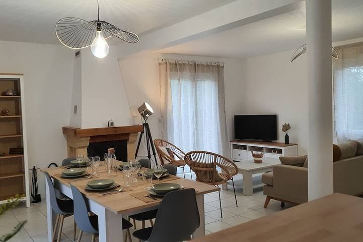 Maison de vacances pour 10 personnes, avec terrasse et jardin à Port-en-Bessin-Huppain
