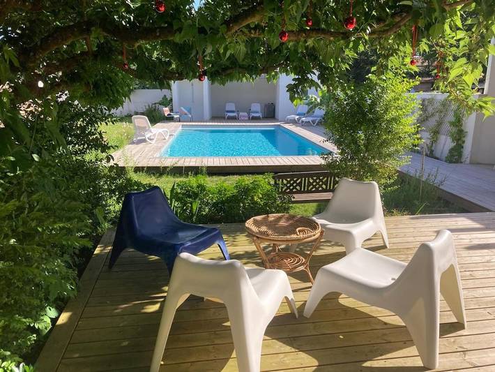 Chalet para 10 personas, con jardín además de piscina y terraza - 1