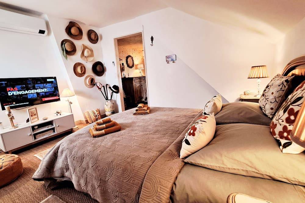 Cosy Chamber - Air-conditioned Suite in Sancoins, Saint-Amand-Montrond