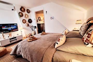 Chambre D’hôte pour 2 Personnes dans Sancoins, Saint-Amand-Montrond, Photo 1