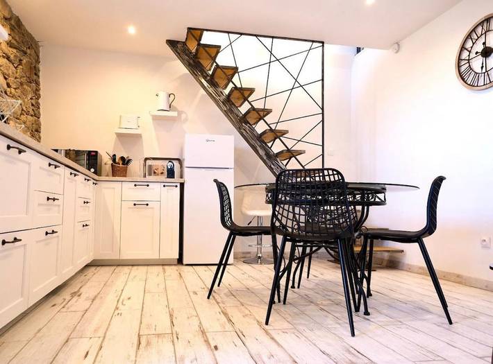 Appartement de vacances pour 4 personnes, avec jardin ainsi que terrasse et vue