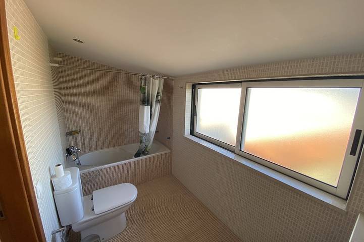 Location de vacances pour 5 personnes, avec jardin dans A Ver-o-Mar - 4