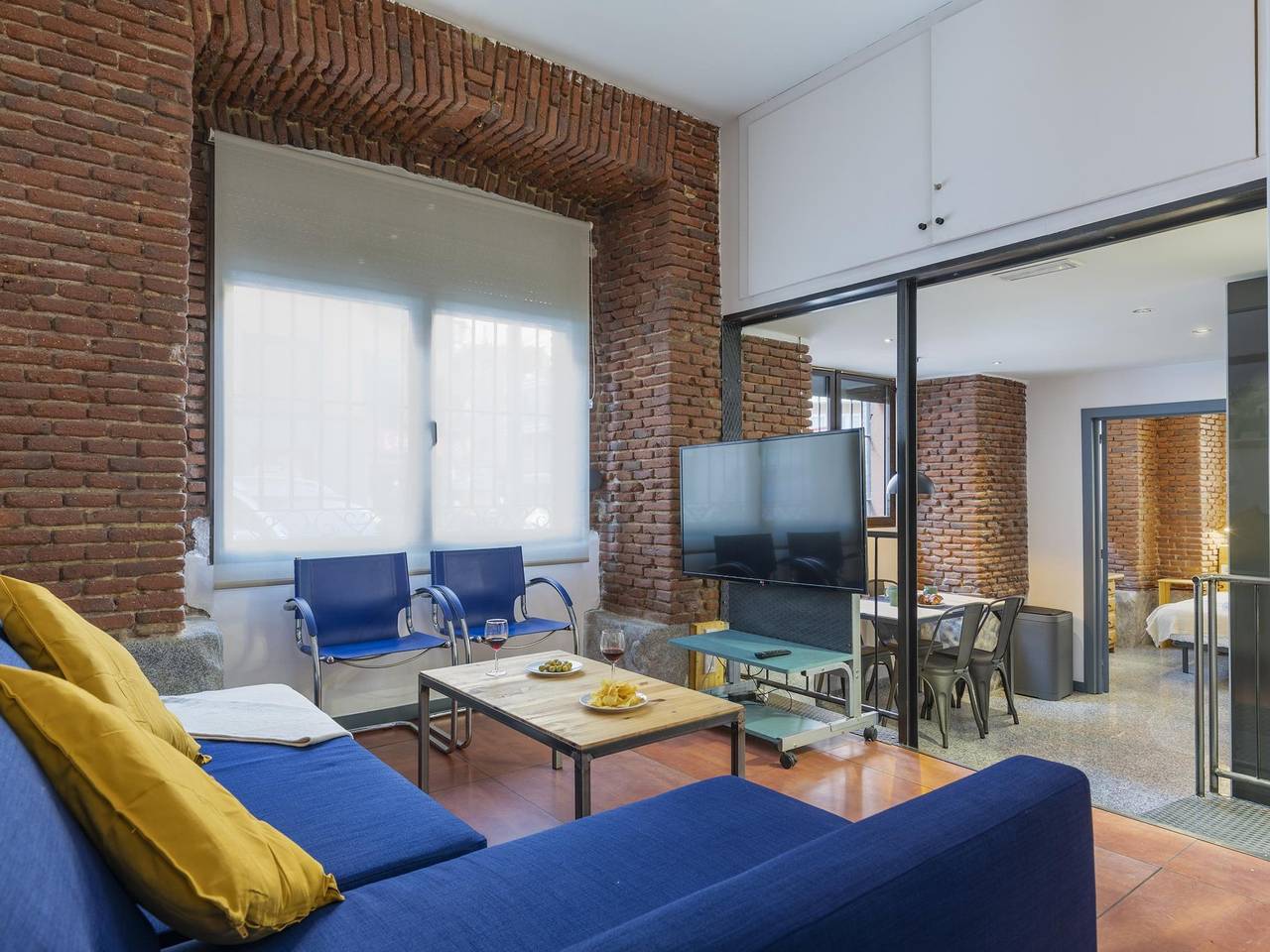 Entire vacation apartment, Homeabout Imperial Apartment Iv in Arganzuela, Madrid