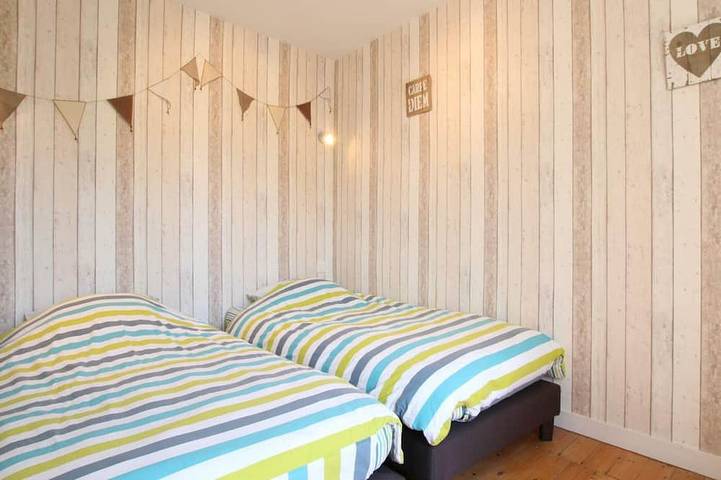 Gîte pour 8 personnes, avec jardin à Sainte-Marie-du-Mont - 4